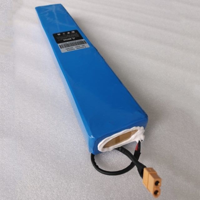 Özel 18650 liyon pil paketi 13s3p 48 Volt 9.6ah Elektrikli Scooter Pil Paketi 3200mAh Hücre