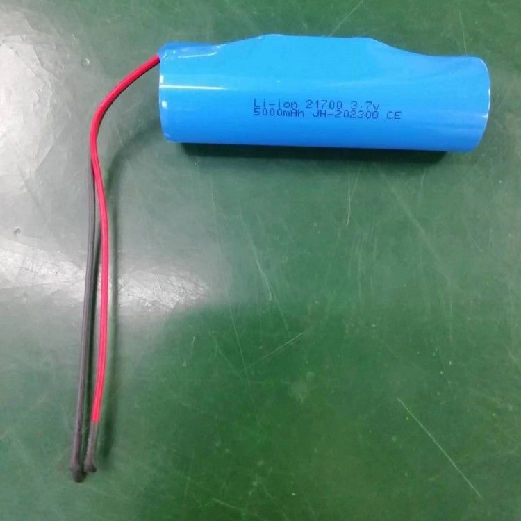 3.7V 5000mAh 21700 PCB ve Elektronik Cihazlar için 20 AWG Liderleri