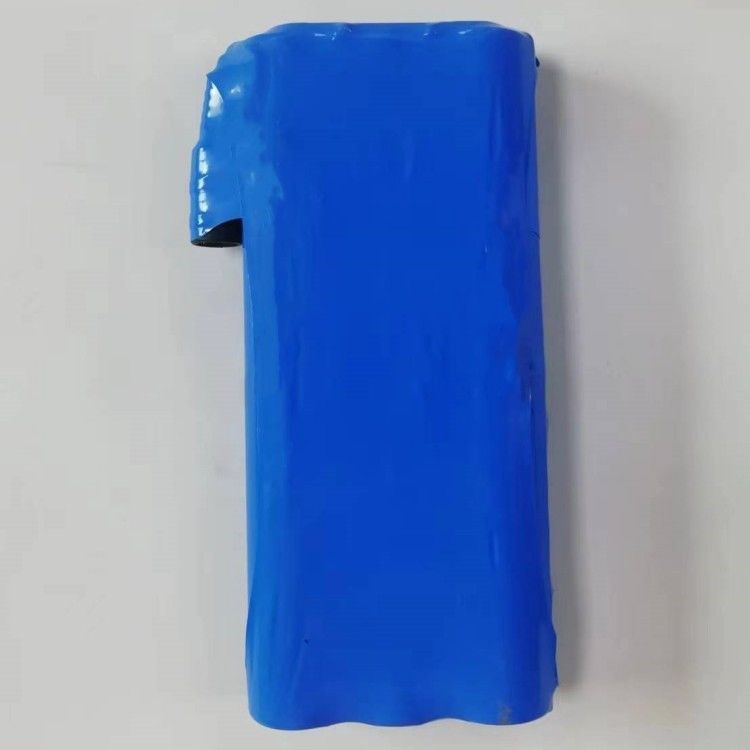3S2P 21700 pil paketi 11.1V 10000mAh iki katmanlı boyutlu tüp bağlantısı ile kablo çıkmıyor