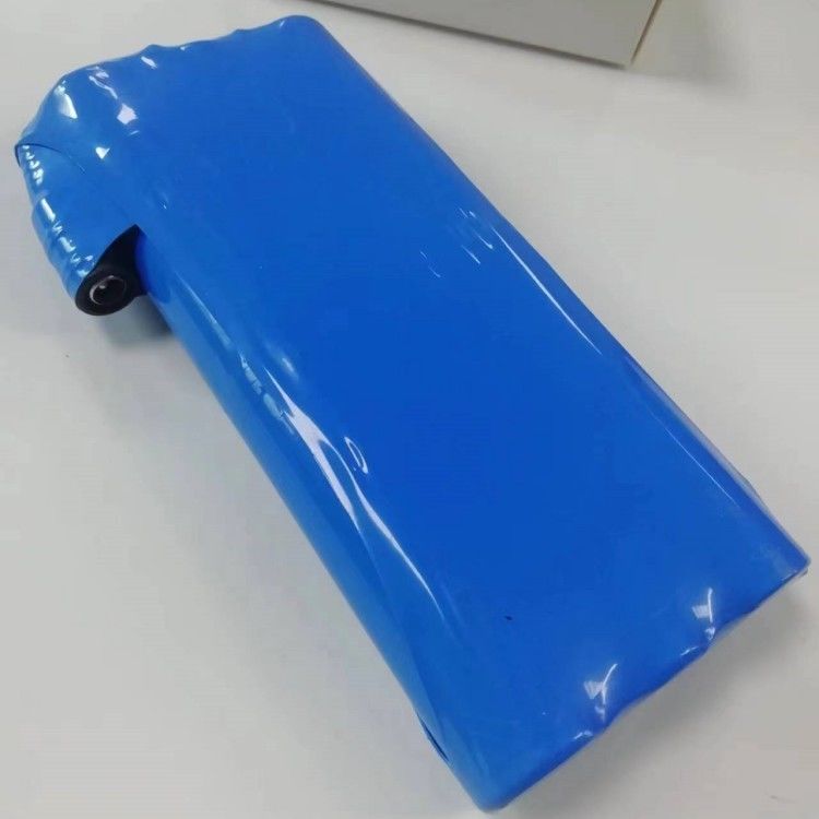 3S2P 21700 pil paketi 11.1V 10000mAh iki katmanlı boyutlu tüp bağlantısı ile kablo çıkmıyor