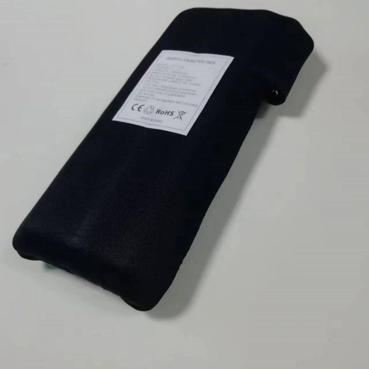 Kıyafetler 12V 10Ah Pil 11.1V Siyah kumaş Isıtma Ceket için DC Şarj Tuşuyla Sarılmış