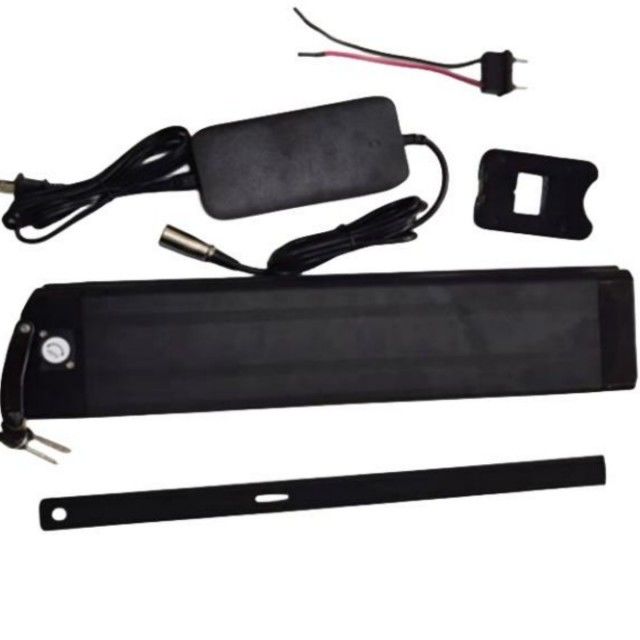 Gümüş Balık Lityum Pil 48V 25Ah Uzunluğu 630mm Şarj ile E Bisiklet için
