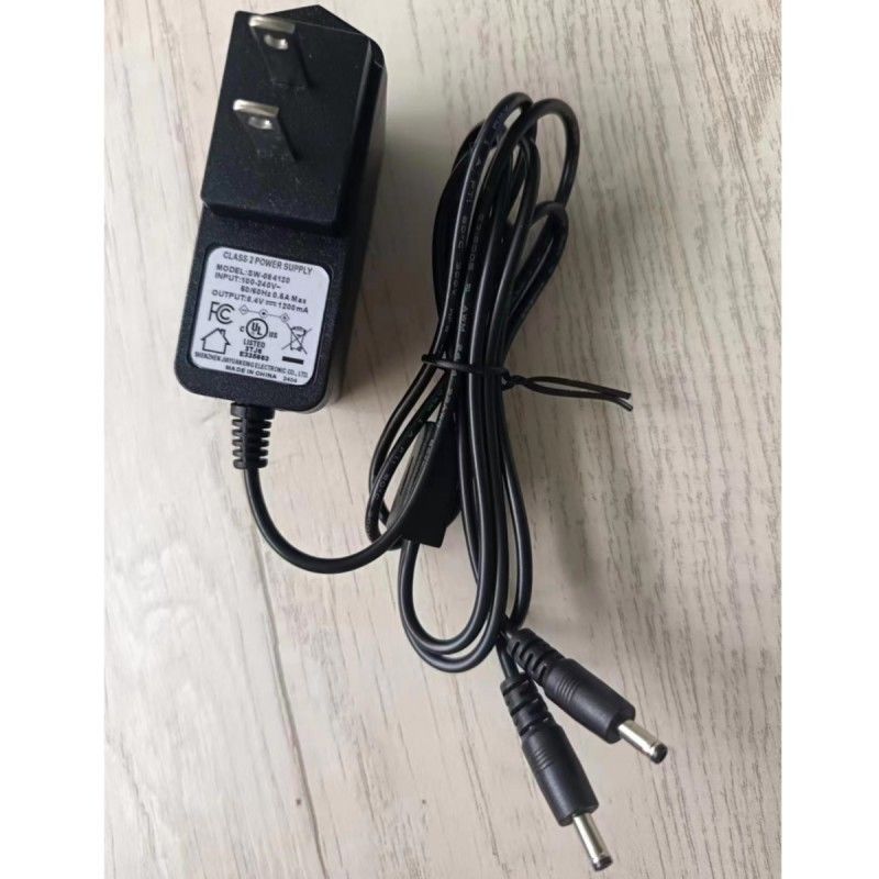 US Standart Şarj cihazı 8.4V 1.2A, iki adet DC başlı, ısıtmalı eldivenli pil için