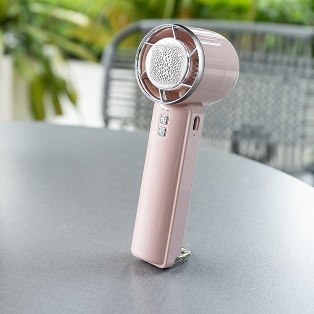 Küçük Yarım iletken soğutma vantilatörü Beş seviye Güçlü Rüzgar Buz Soğuk Ventilatörü Bladeless Mini El Ventilatörü Buz Soğutucu ile